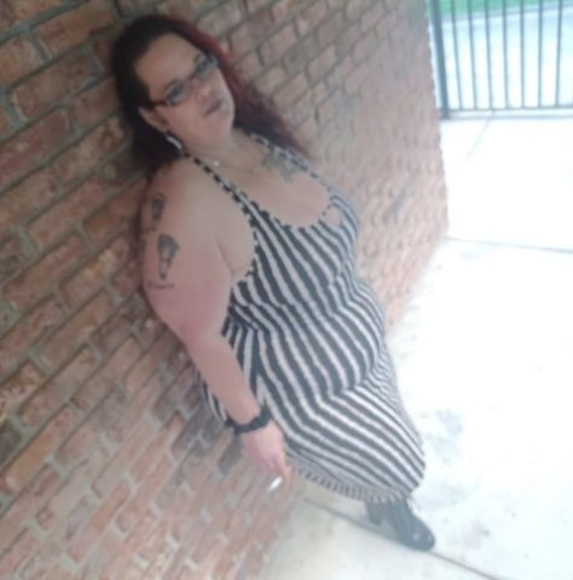 Meet your Posher, Sarah - Picture 1 of 1